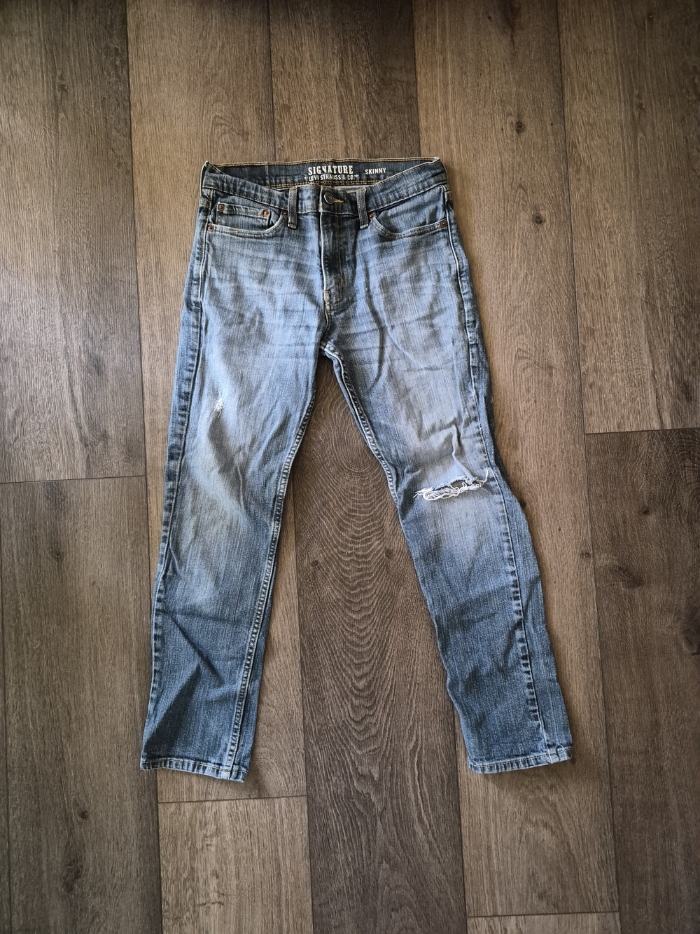 Signature Light Blue Men’s Slim Jeans